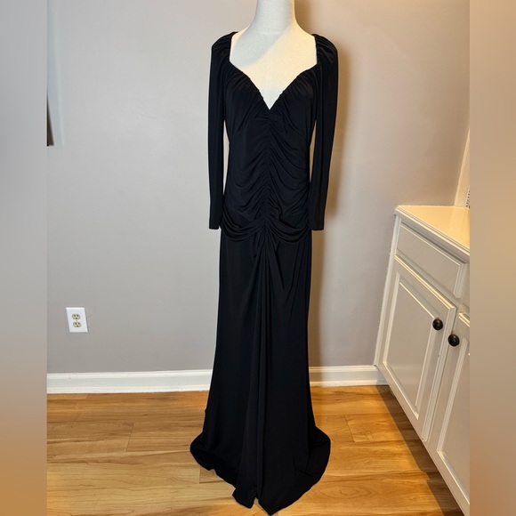 Vintage Vera Wang Black Ruched Long Sleeve Formal Gown - Picture 6 of 14